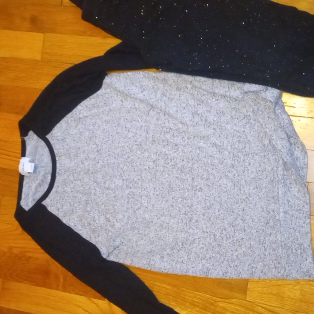 Gray and Black Raglan Top with Black Glitter leggings girl large - Picture 2 of 3